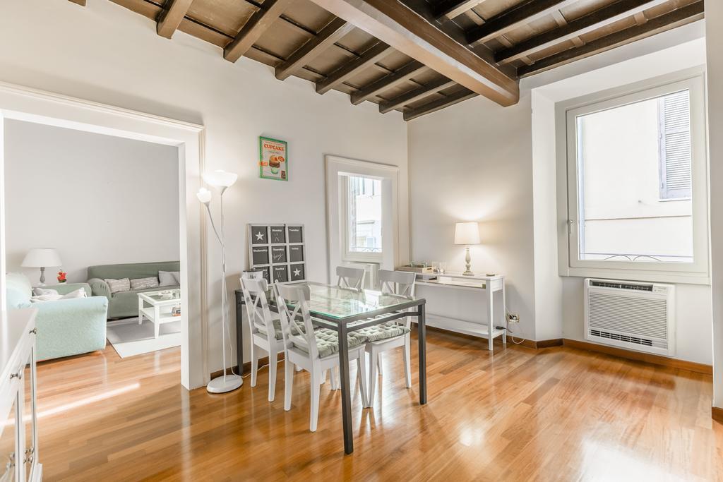 Navona Bernini Lodge Рим Екстериор снимка